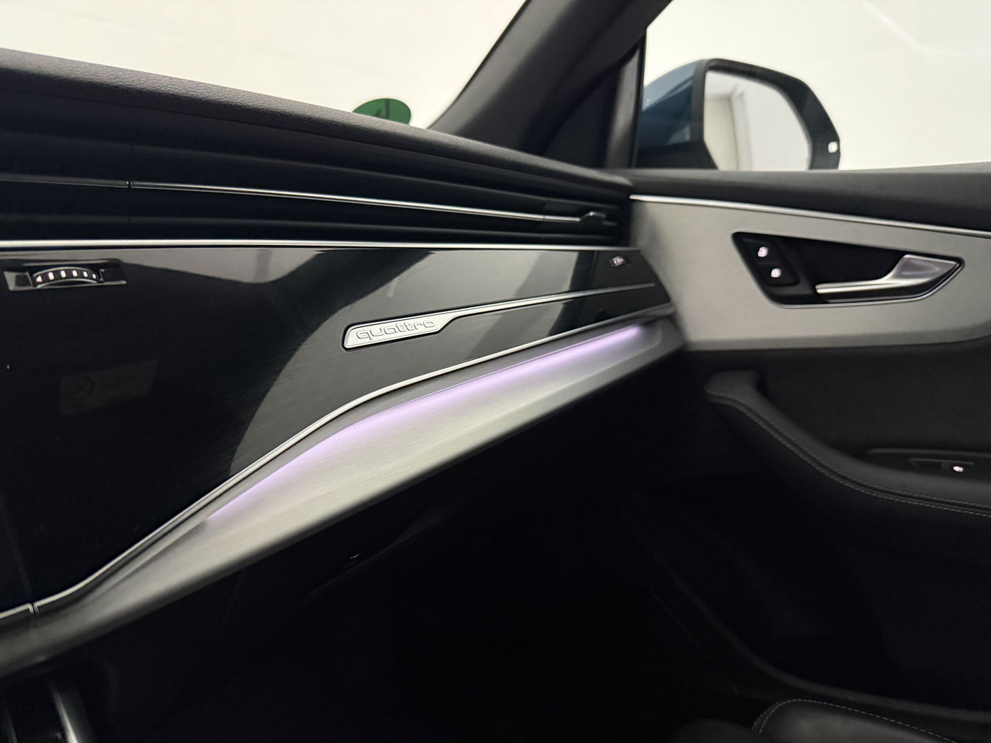 Audi Q8 55 TFSI e Quattro 422PK S-Line | SOH 91% | Virtual | Sfeer | Camera | Stoel/Stuur verw. | Adap. Cruise | Trekh. | Carplay | Keyless | NAP