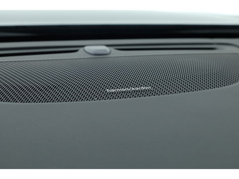 Volvo S90 2.0 T8 AWD Plus Dark | Luchtvering | Pano | Blis | ACC | Elek. stoel+mem. | Stuur- & 4x stoelverw. | H&K | 20" |
