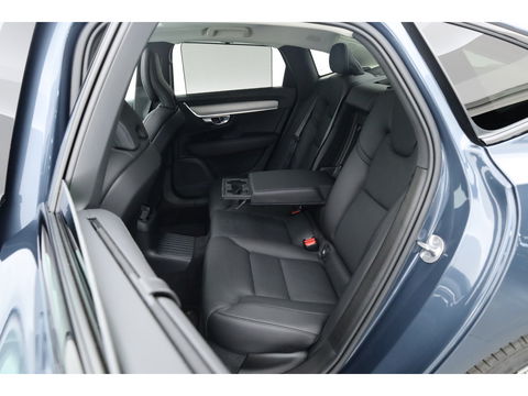 Volvo S90 2.0 T8 AWD Plus Dark | Luchtvering | Pano | Blis | ACC | Elek. stoel+mem. | Stuur- & 4x stoelverw. | H&K | 20" |