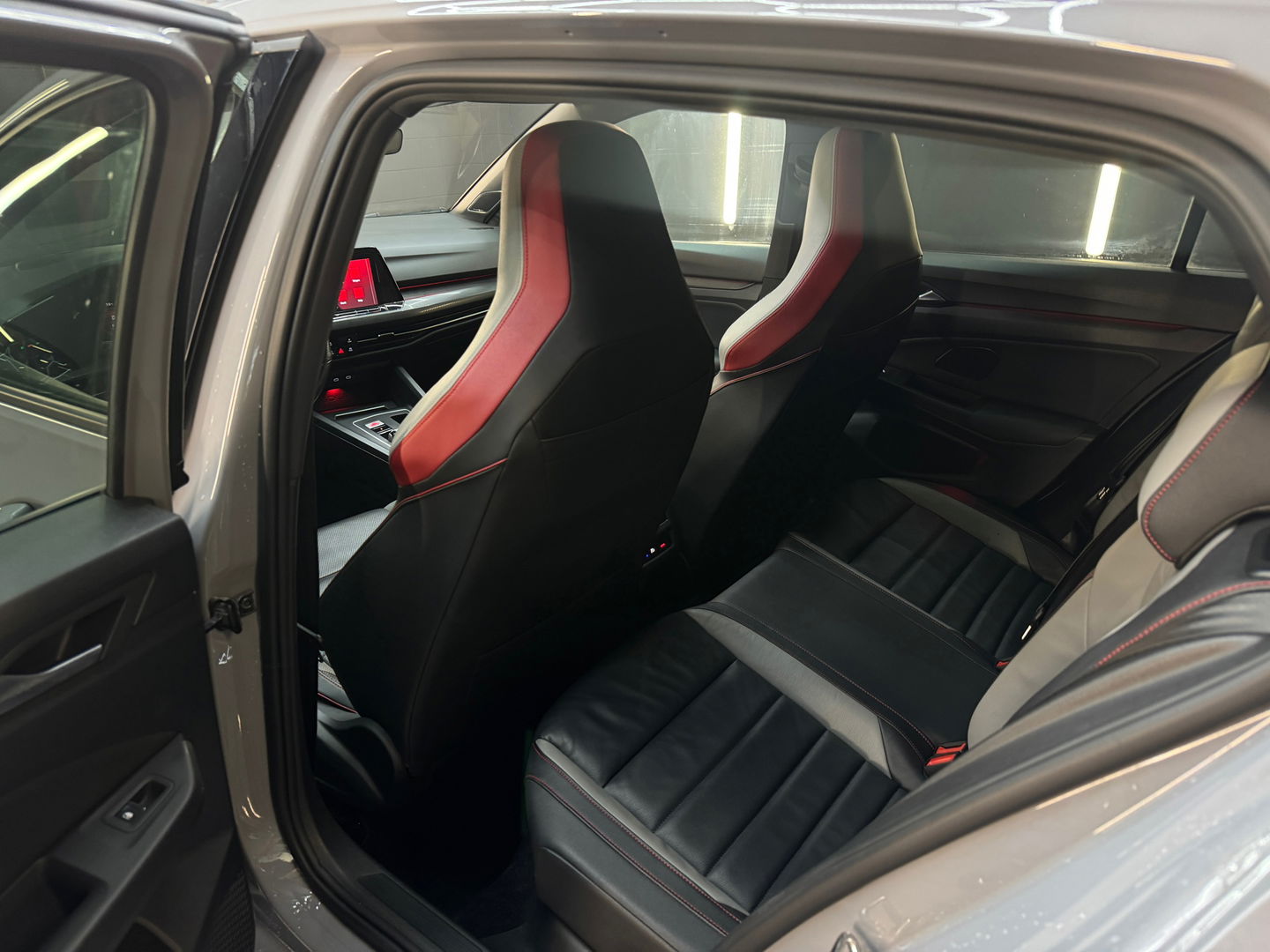 Volkswagen Golf 2.0 TSI GTI Clubsport Pano|HUD|H/K|Mem|Leder