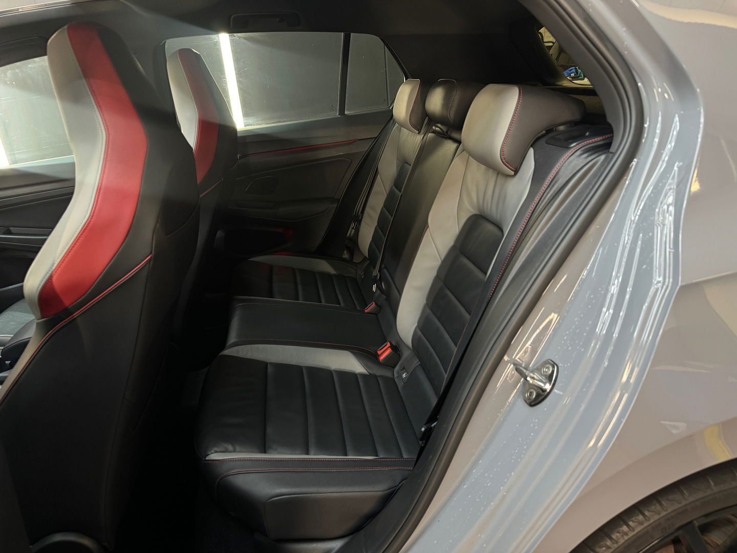 Volkswagen Golf 2.0 TSI GTI Clubsport Pano|HUD|H/K|Mem|Leder