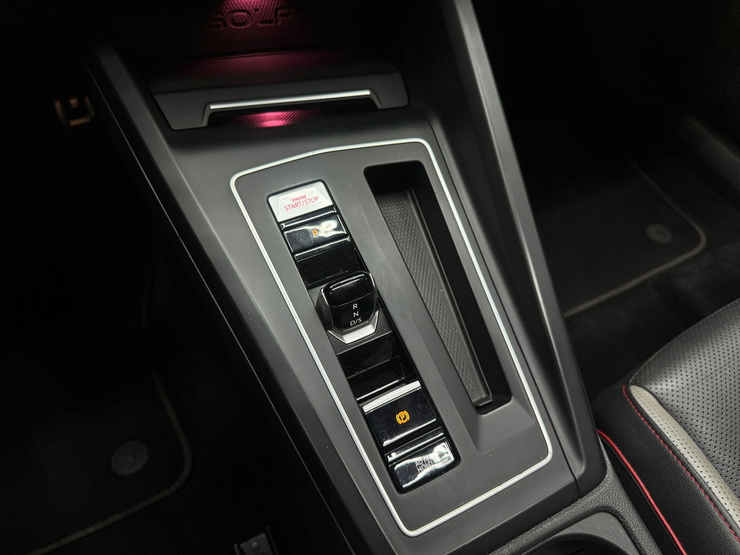 Volkswagen Golf 2.0 TSI GTI Clubsport Pano|HUD|H/K|Mem|Leder