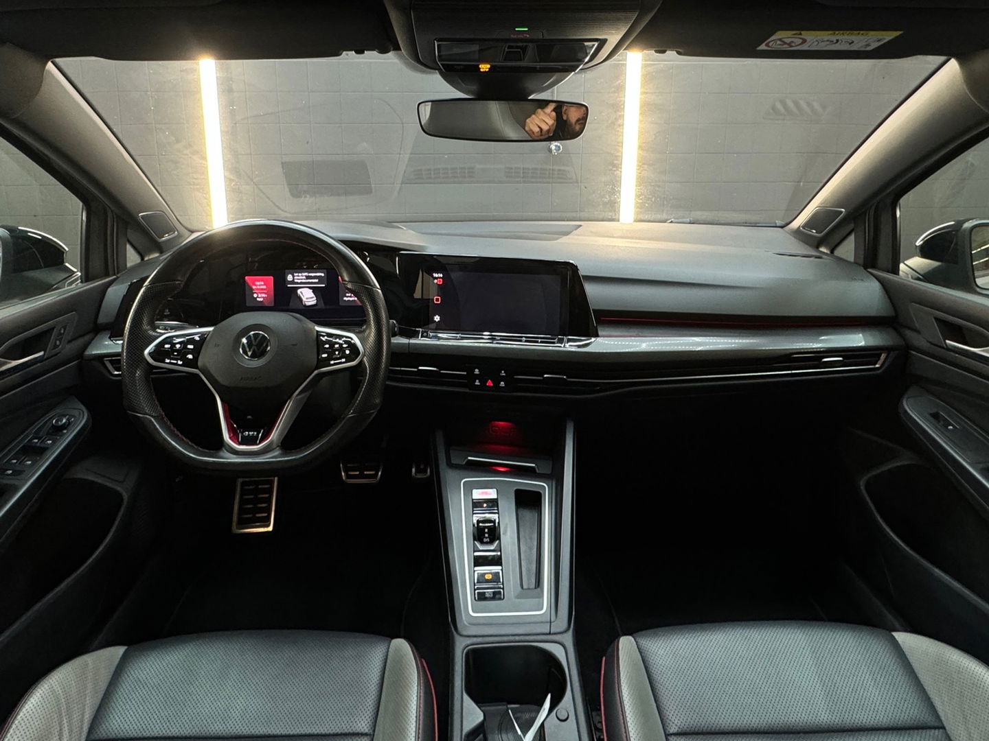 Volkswagen Golf 2.0 TSI GTI Clubsport Pano|HUD|H/K|Mem|Leder