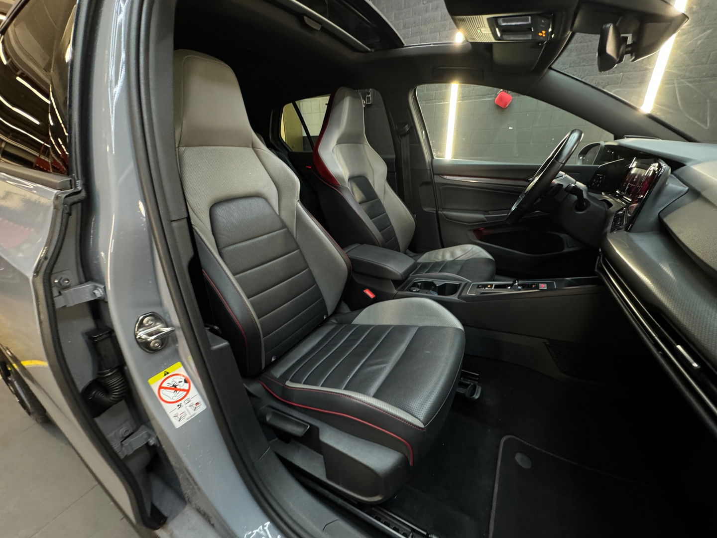 Volkswagen Golf 2.0 TSI GTI Clubsport Pano|HUD|H/K|Mem|Leder