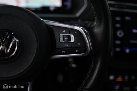 Volkswagen Tiguan 2.0 TSI 4Motion Highline Business R 230 pk | HUD | Panorama | Virtual cockpit | Trekhaak | Camera | Sportstoelen | Stoelverwarmi