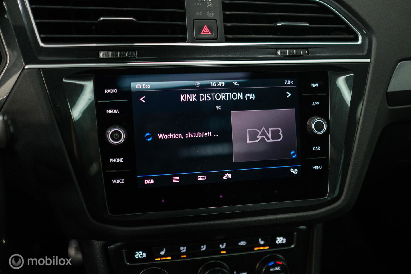 Volkswagen Tiguan 2.0 TSI 4Motion Highline Business R 230 pk | HUD | Panorama | Virtual cockpit | Trekhaak | Camera | Sportstoelen | Stoelverwarmi