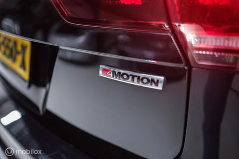 Volkswagen Tiguan 2.0 TSI 4Motion Highline Business R 230 pk | HUD | Panorama | Virtual cockpit | Trekhaak | Camera | Sportstoelen | Stoelverwarmi