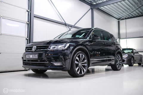 Volkswagen Tiguan 2.0 TSI 4Motion Highline Business R 230 pk | HUD | Panorama | Virtual cockpit | Trekhaak | Camera | Sportstoelen | Stoelverwarmi