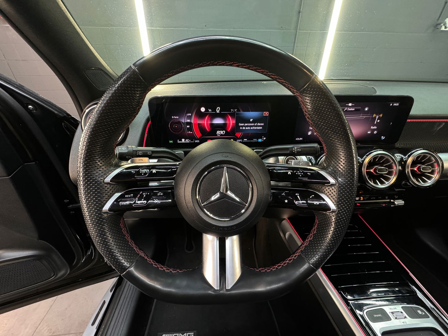 Mercedes-Benz GLB 200 AMG 7p Pano|Sfeer|Trekhaak|Night|GLB35