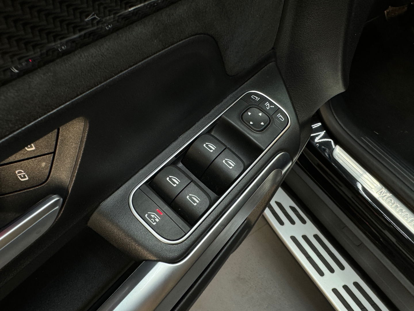 Mercedes-Benz GLB 200 AMG 7p Pano|Sfeer|Trekhaak|Night|GLB35