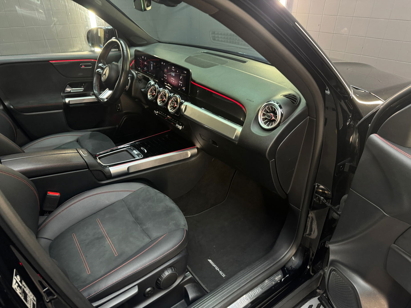 Mercedes-Benz GLB 200 AMG 7p Pano|Sfeer|Trekhaak|Night|GLB35