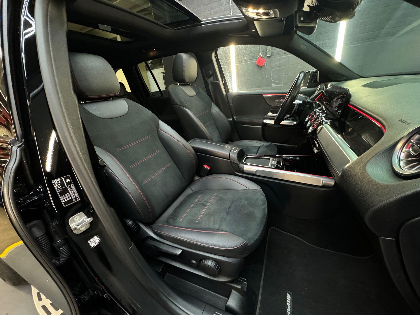 Mercedes-Benz GLB 200 AMG 7p Pano|Sfeer|Trekhaak|Night|GLB35