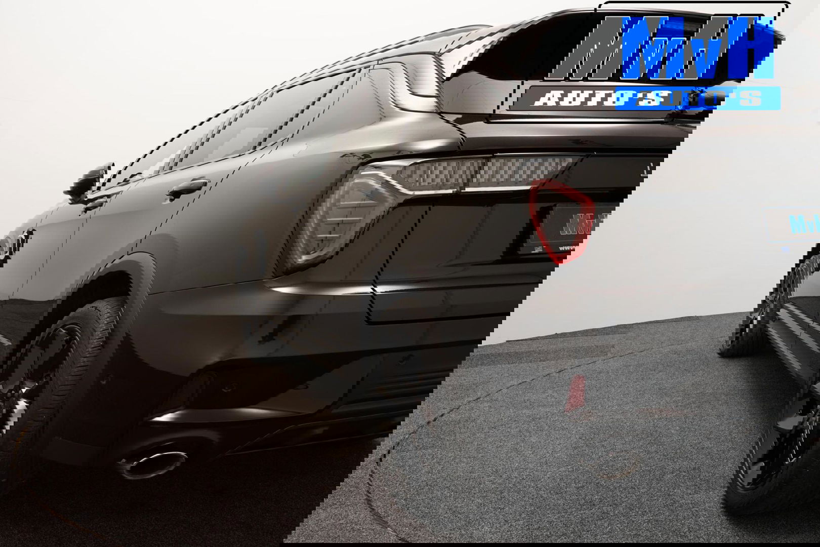 Lynk & Co 01 1.5 Plug-in Hybride|FULL BLACK XL|360°CAM|NAP