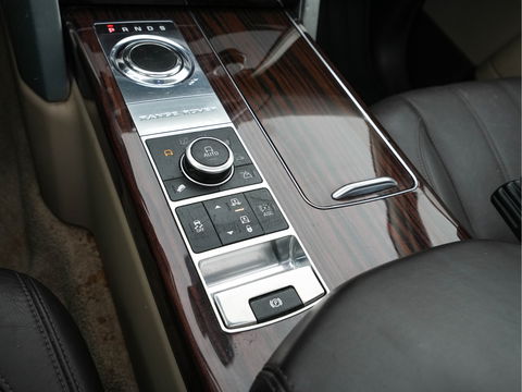 Land Rover Range Rover 4.4 SDV8 Vogue AWD Aut. *PANO | DIGI-COCKPIT | MERIDIAN-AUDIO | SURROUND-VIEW | MEMORY-PACK |  KEYLESS | OXFORD-FULL-LEATHER | BI-XENON | NAVI-FULLMAP | ECC | PDC | CRUISE | COMFORT-SEATS | 21"ALU*