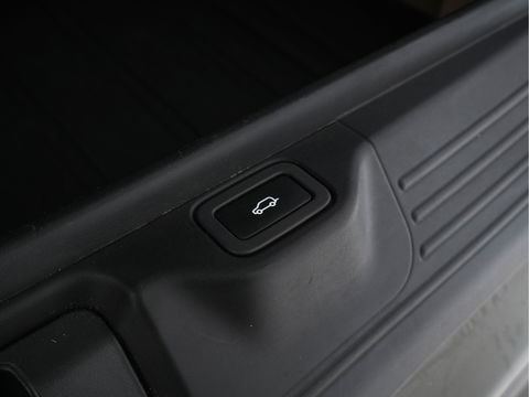 Land Rover Range Rover 4.4 SDV8 Vogue AWD Aut. *PANO | DIGI-COCKPIT | MERIDIAN-AUDIO | SURROUND-VIEW | MEMORY-PACK |  KEYLESS | OXFORD-FULL-LEATHER | BI-XENON | NAVI-FULLMAP | ECC | PDC | CRUISE | COMFORT-SEATS | 21"ALU*