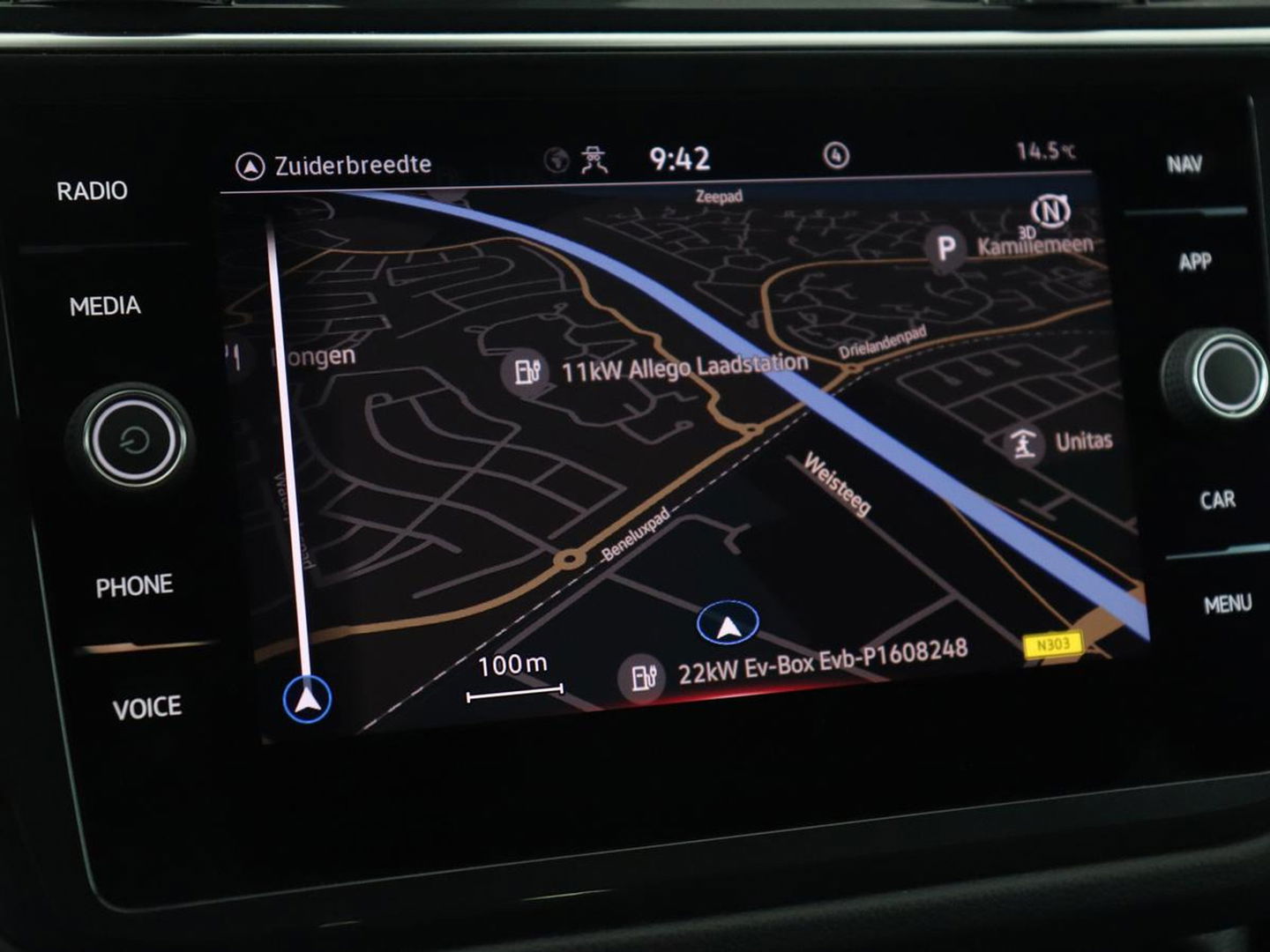 Volkswagen Tiguan 1.4 TSI eHybrid R Line | Matrix LED | Camera | Carplay | Adaptive cruise | 19'' | Navigatie | Park Assist | Virtual Cockpit | Climate control | DAB | Getint glas