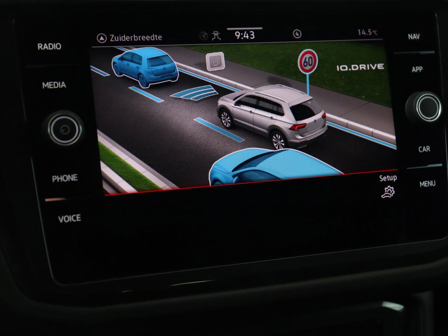 Volkswagen Tiguan 1.4 TSI eHybrid R Line | Matrix LED | Camera | Carplay | Adaptive cruise | 19'' | Navigatie | Park Assist | Virtual Cockpit | Climate control | DAB | Getint glas