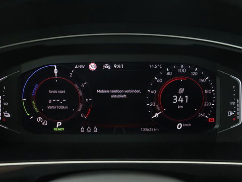 Volkswagen Tiguan 1.4 TSI eHybrid R Line | Matrix LED | Camera | Carplay | Adaptive cruise | 19'' | Navigatie | Park Assist | Virtual Cockpit | Climate control | DAB | Getint glas