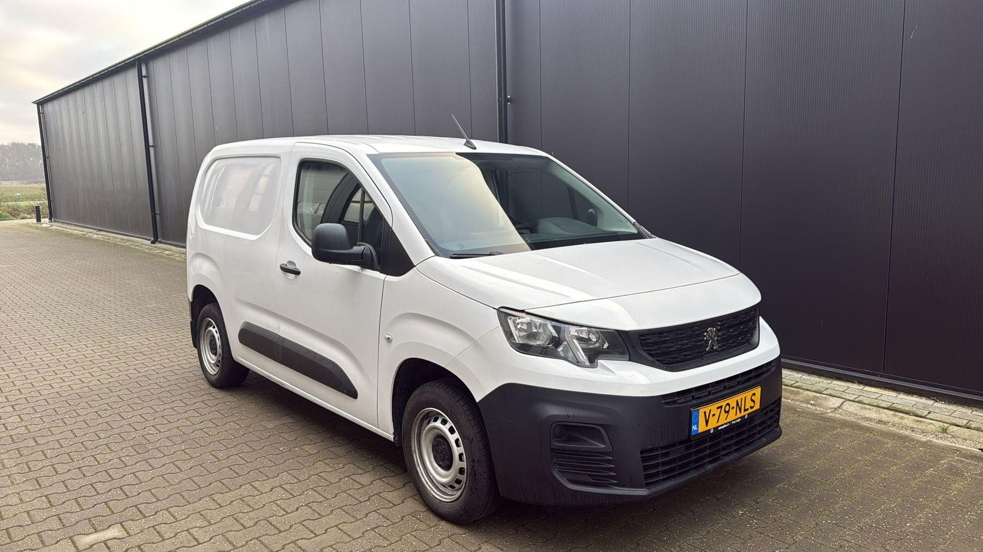 Peugeot Partner 1.2 Airco 3 Persoons Dealer onderhouden