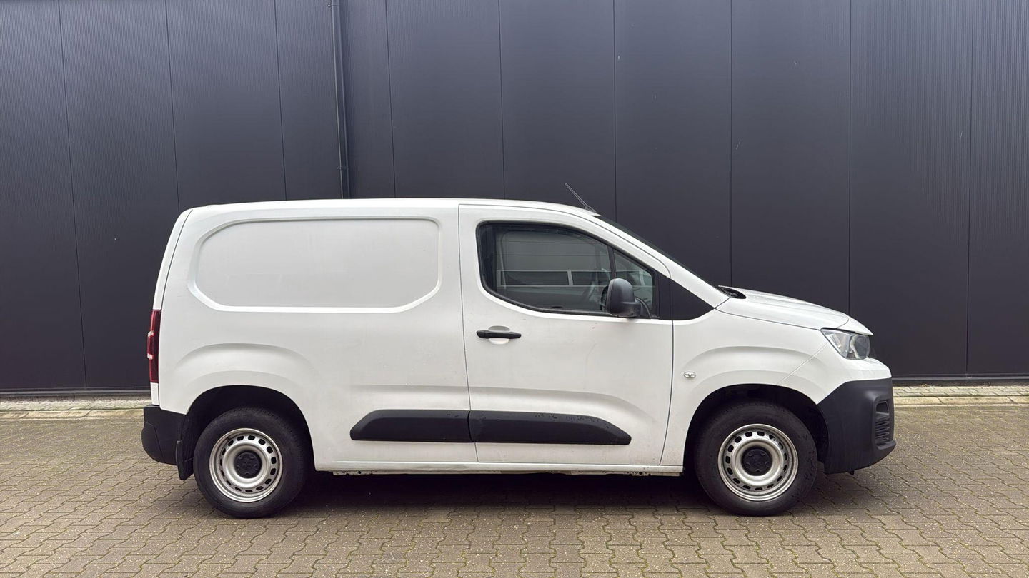 Peugeot Partner 1.2 Airco 3 Persoons Dealer onderhouden