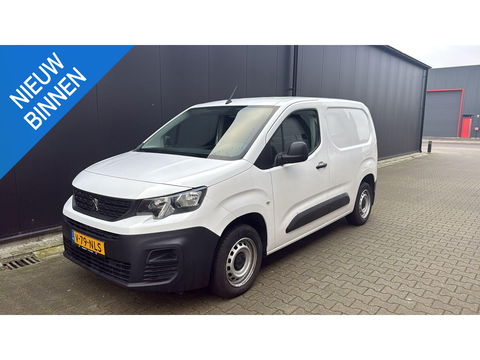 Peugeot Partner 1.2 Airco 3 Persoons Dealer onderhouden