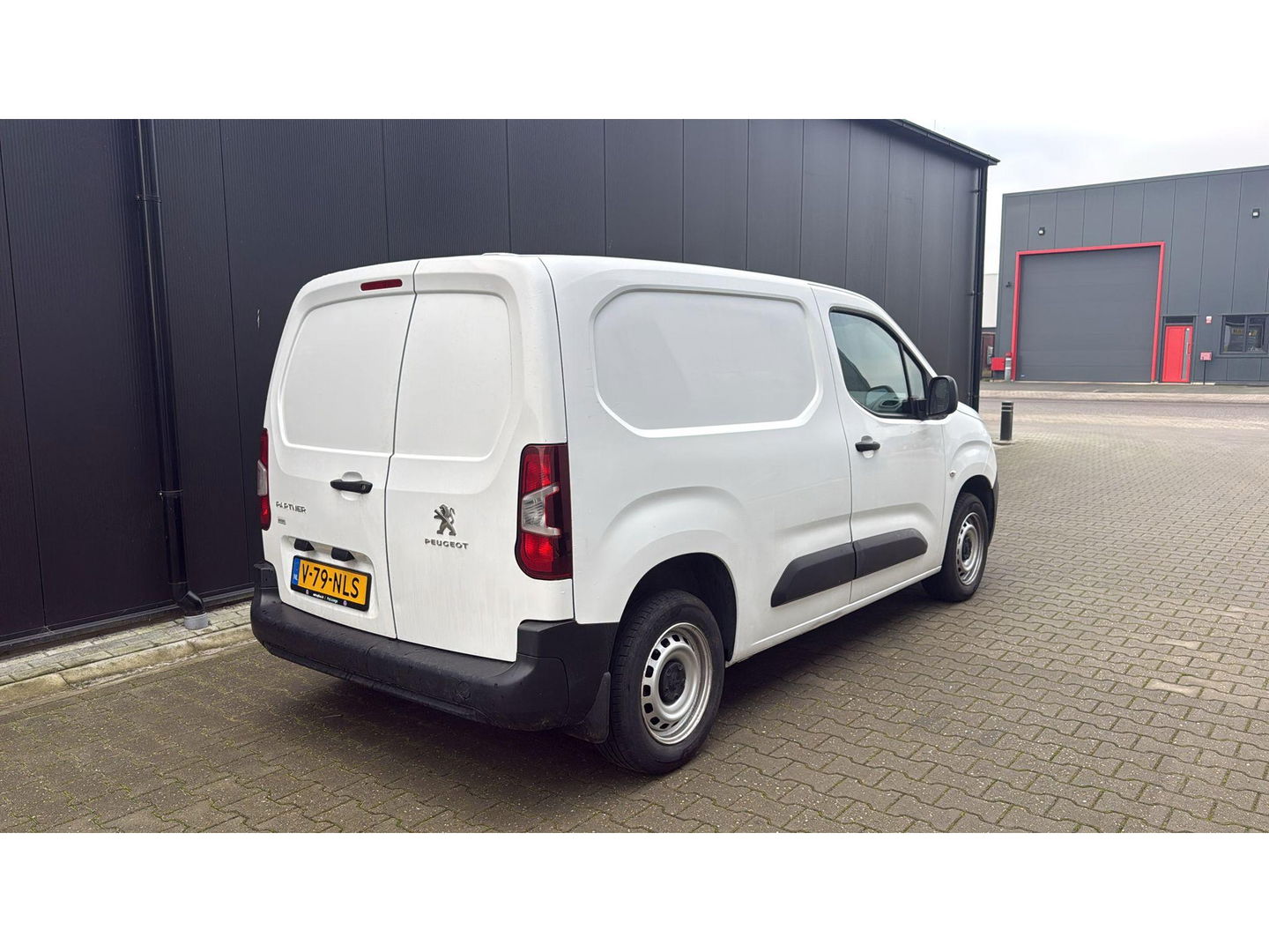 Peugeot Partner 1.2 Airco 3 Persoons Dealer onderhouden