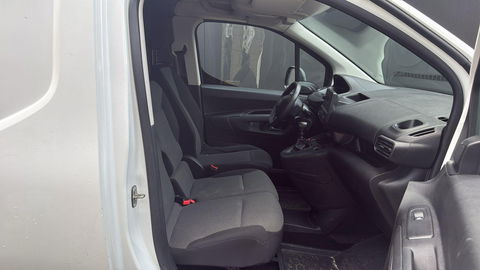 Peugeot Partner 1.2 Airco 3 Persoons Dealer onderhouden