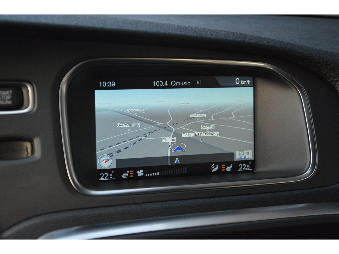 Volvo V40 2.0 D2 R-Design | Stoelverwarming | Parkeersensoren | Cruise Control | Bluetooth |