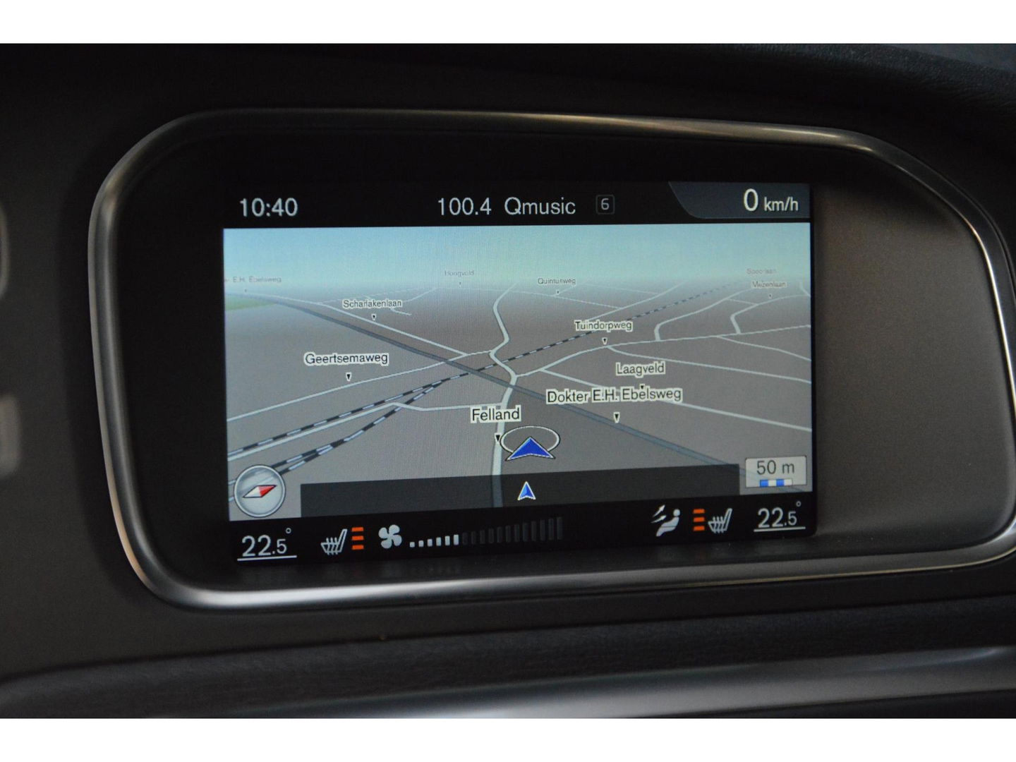 Volvo V40 2.0 D2 R-Design | Stoelverwarming | Parkeersensoren | Cruise Control | Bluetooth |