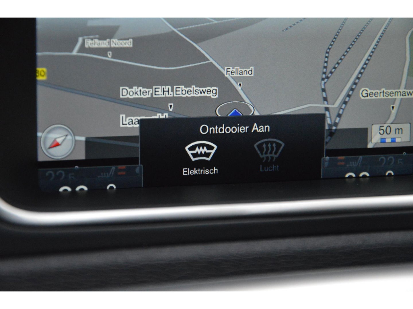 Volvo V40 2.0 D2 R-Design | Stoelverwarming | Parkeersensoren | Cruise Control | Bluetooth |