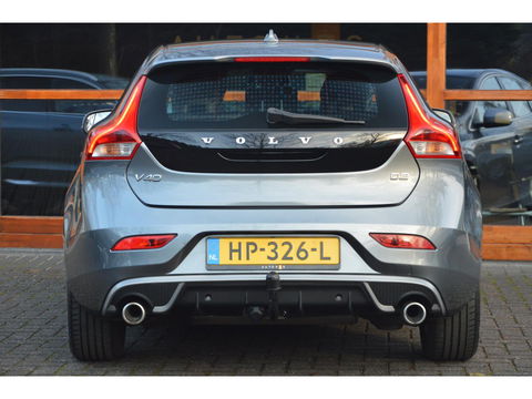 Volvo V40 2.0 D2 R-Design | Stoelverwarming | Parkeersensoren | Cruise Control | Bluetooth |