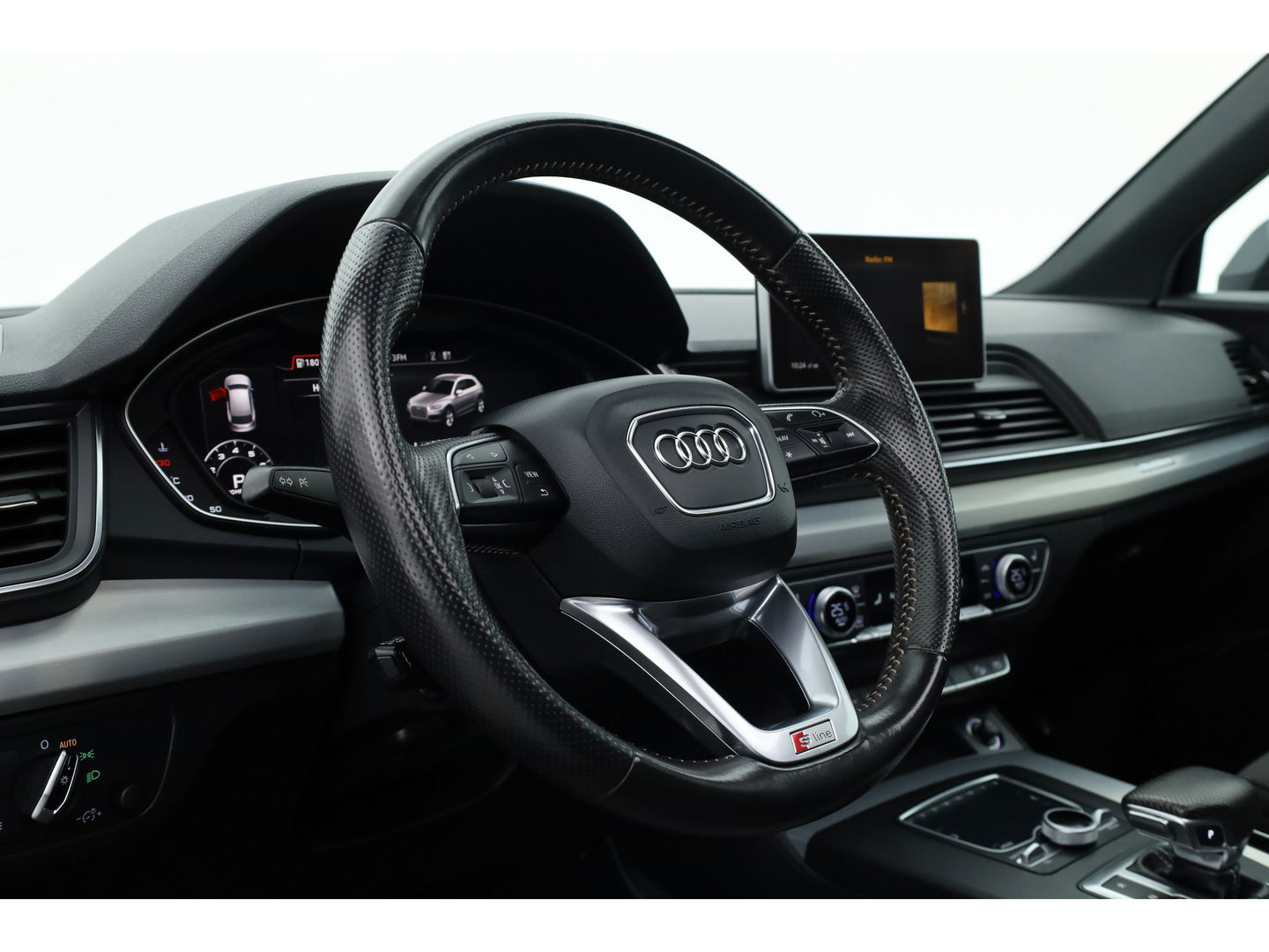 Audi Q5 2.0 TFSI quattro S-line | Pano | Trekhaak | Cruise | Stoelverw. | LED | 19''