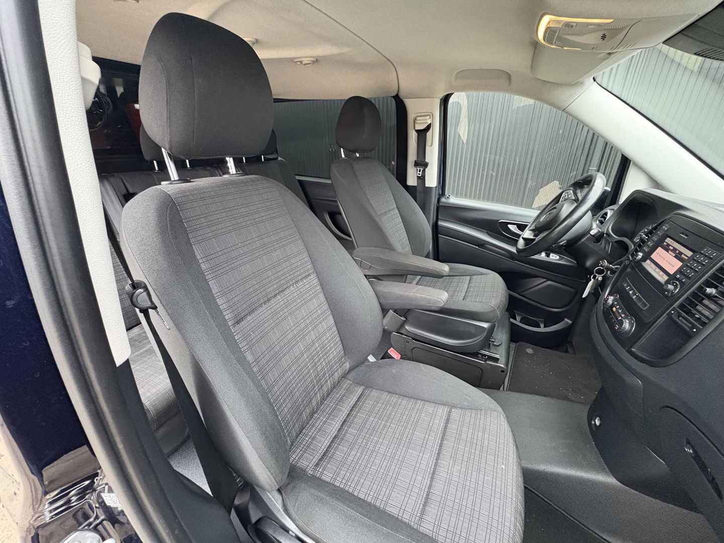 Mercedes-Benz Vito 114 Extra Lang DC | LED | CAMERA | ARMSTEUN V+A | CRUISE