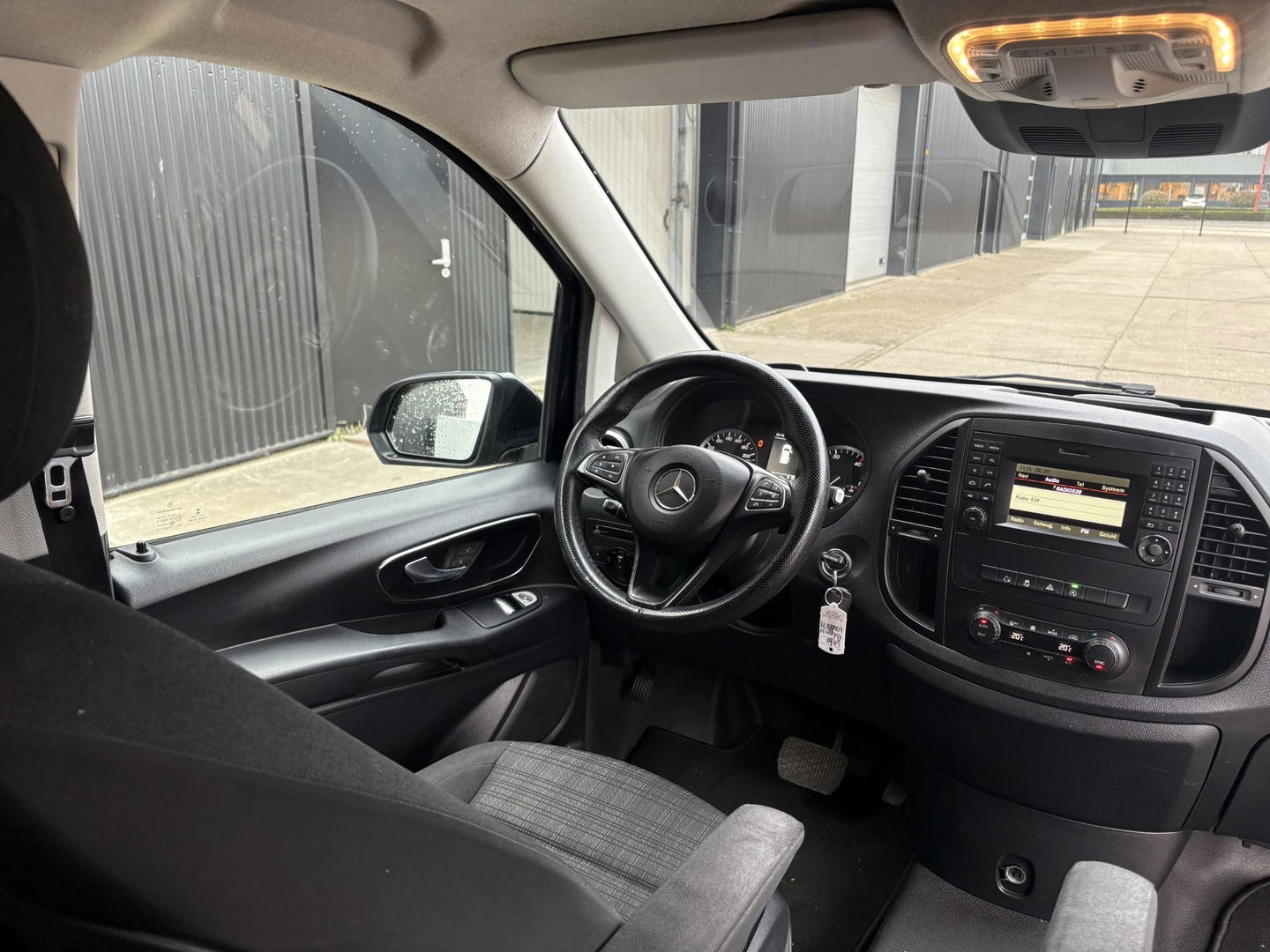 Mercedes-Benz Vito 114 Extra Lang DC | LED | CAMERA | ARMSTEUN V+A | CRUISE