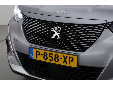 Peugeot e-2008 EV Allure Pack 50 kWh | Apple CarPlay & Android Auto | Clima | All Seasons | Cruise