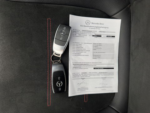 Mercedes-Benz A-Klasse 160 AMG-Sportpack Business-Solution (INCL-BTW) *WIDESCREEN-DIGI-COCKPIT | FULL-LED | LEATHER-MICROFIBRE | CAMERA | DYNAMIC-SELECT | CRUISE | HEATED-SPORTSEATS | PRIVACY-GLASS | DAB | AMBIENT-LIGHT | 18"ALU*