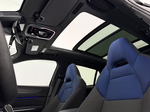 Lynk Co 01 1.5 Black Pack | SOH 95% | Adap. Cruise | Pano | Memory | Sfeerverl. | 360° | Virtual | Carplay