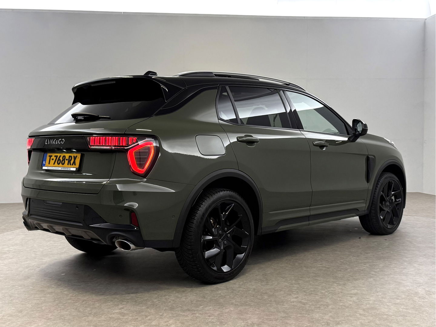 Lynk Co 01 1.5 Black Pack | SOH 95% | Adap. Cruise | Pano | Memory | Sfeerverl. | 360° | Virtual | Carplay