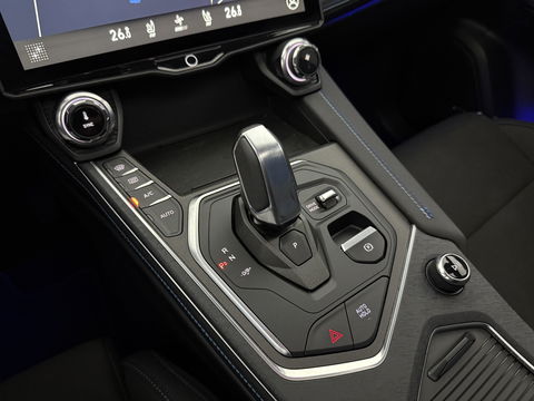 Lynk Co 01 1.5 Black Pack | SOH 95% | Adap. Cruise | Pano | Memory | Sfeerverl. | 360° | Virtual | Carplay