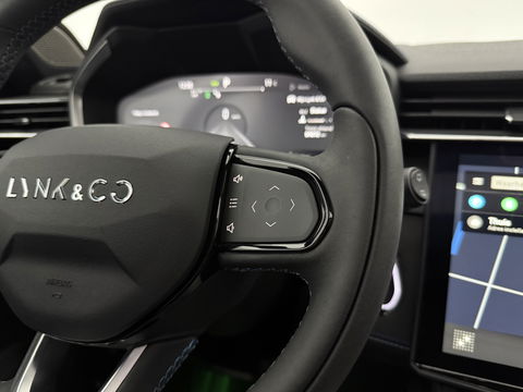 Lynk Co 01 1.5 Black Pack | SOH 95% | Adap. Cruise | Pano | Memory | Sfeerverl. | 360° | Virtual | Carplay