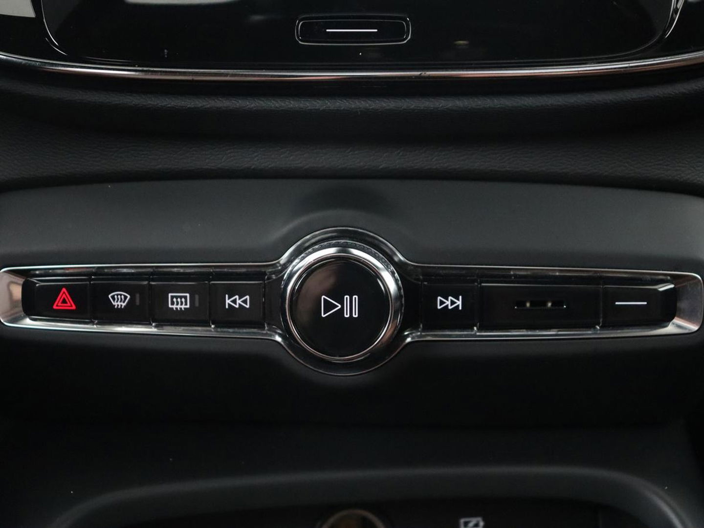 Volvo XC40 Recharge P8 AWD R Design | Panoramadak | Leder | 360 Camera | Stoelverwarming | Harman/Kardon | Memory | Carplay | Adaptive cruise | Keyless | Navigatie | Full LED