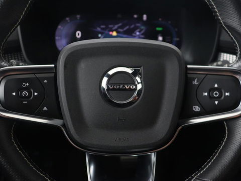 Volvo XC40 Recharge P8 AWD R Design | Panoramadak | Leder | 360 Camera | Stoelverwarming | Harman/Kardon | Memory | Carplay | Adaptive cruise | Keyless | Navigatie | Full LED