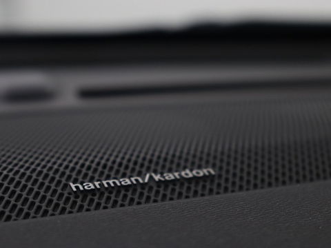 Volvo XC40 Recharge P8 AWD R Design | Panoramadak | Leder | 360 Camera | Stoelverwarming | Harman/Kardon | Memory | Carplay | Adaptive cruise | Keyless | Navigatie | Full LED