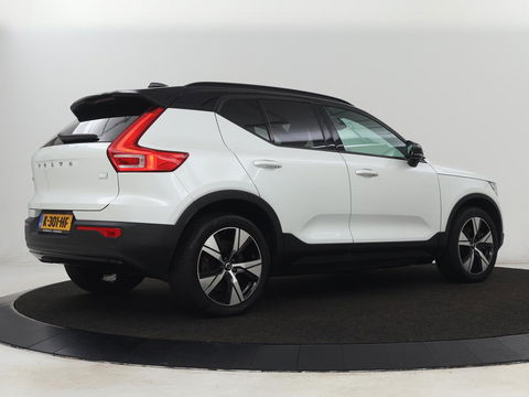 Volvo XC40 Recharge P8 AWD R Design | Panoramadak | Leder | 360 Camera | Stoelverwarming | Harman/Kardon | Memory | Carplay | Adaptive cruise | Keyless | Navigatie | Full LED