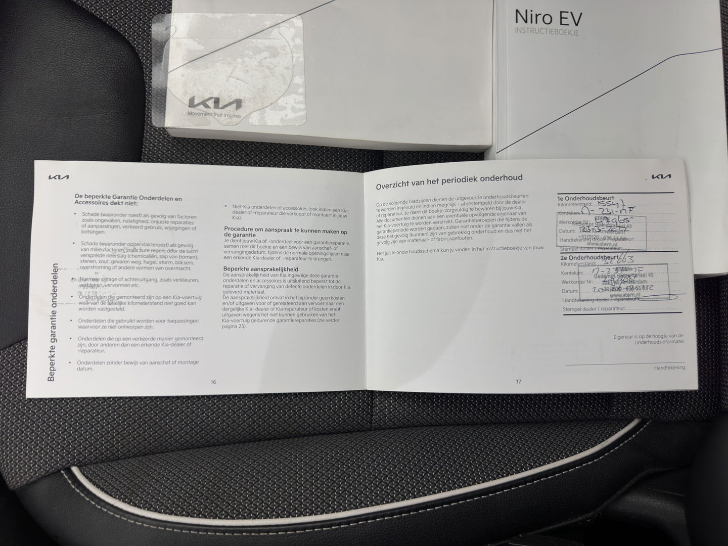 Kia e-Niro DynamicPlusLine 64 kWh (INCL-BTW) | 1/2 LEATHER | FULL-LED | SUNFOOF | NAVI-FULLMAP | KEYLESS | DIGI-COCKPIT | PRIVACY-GLASS | 17"ALU*