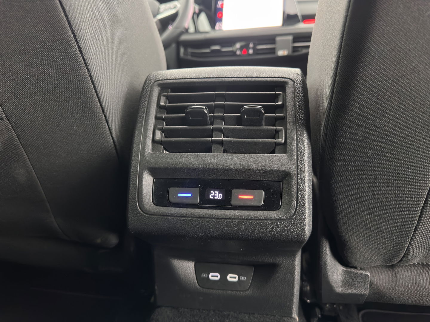 Volkswagen Golf 1.4 eHybrid GTE (INCL-BTW) *PANO | NAVI | CRUISE | VIRTUAL | 18 INCH ALU*