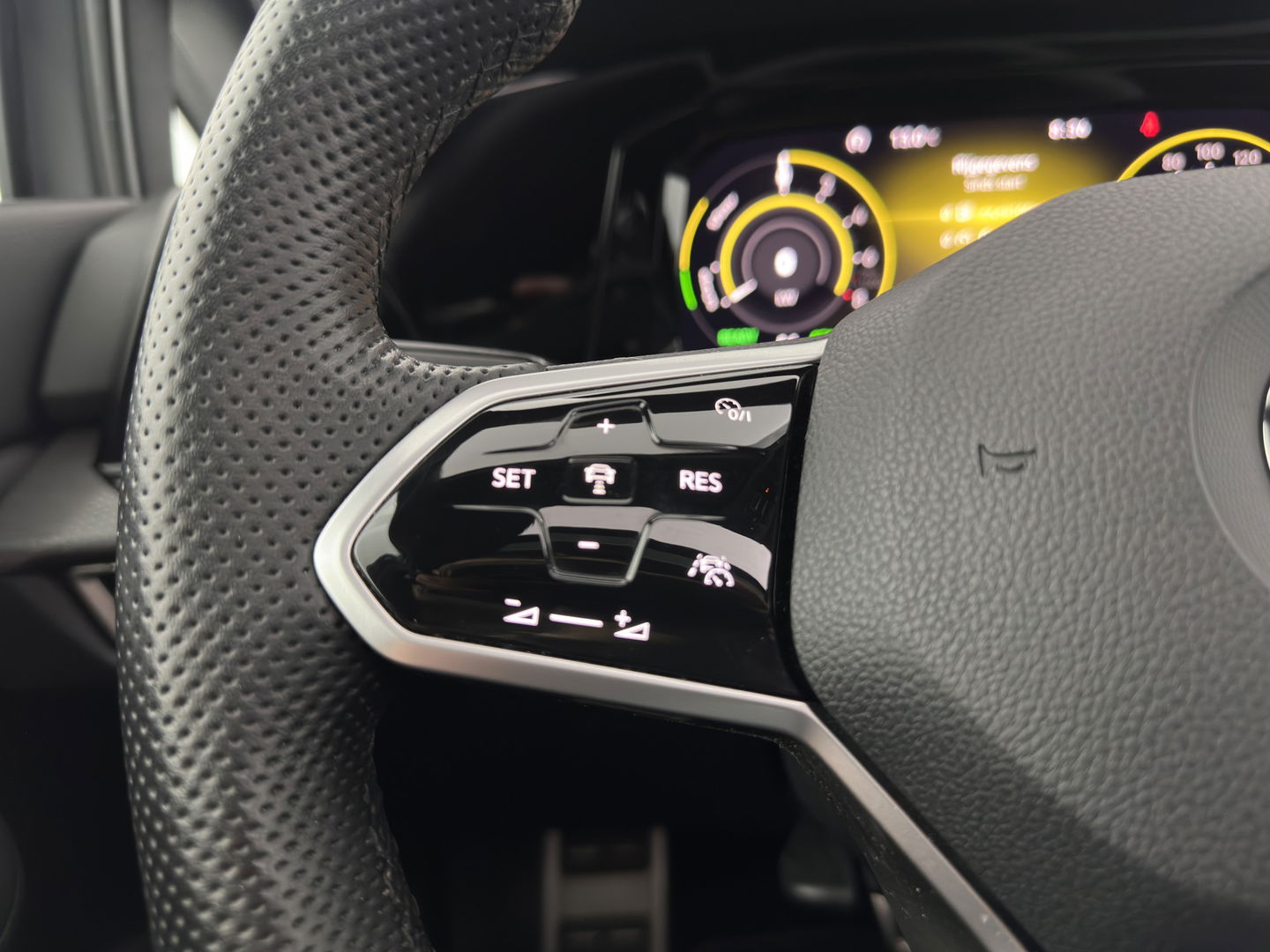 Volkswagen Golf 1.4 eHybrid GTE (INCL-BTW) *PANO | NAVI | CRUISE | VIRTUAL | 18 INCH ALU*