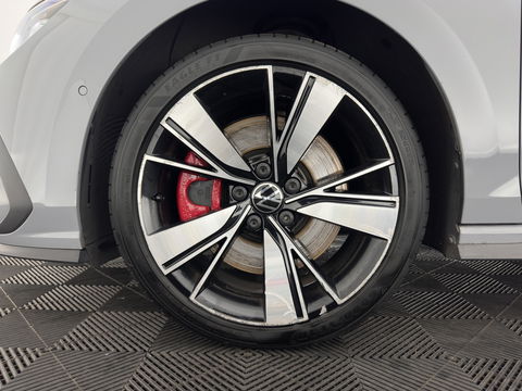 Volkswagen Golf 1.4 eHybrid GTE (INCL-BTW) *PANO | NAVI | CRUISE | VIRTUAL | 18 INCH ALU*