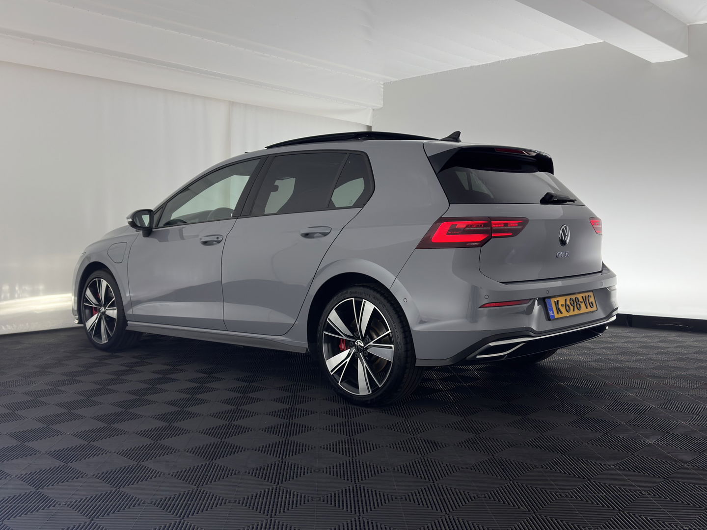 Volkswagen Golf 1.4 eHybrid GTE (INCL-BTW) *PANO | NAVI | CRUISE | VIRTUAL | 18 INCH ALU*