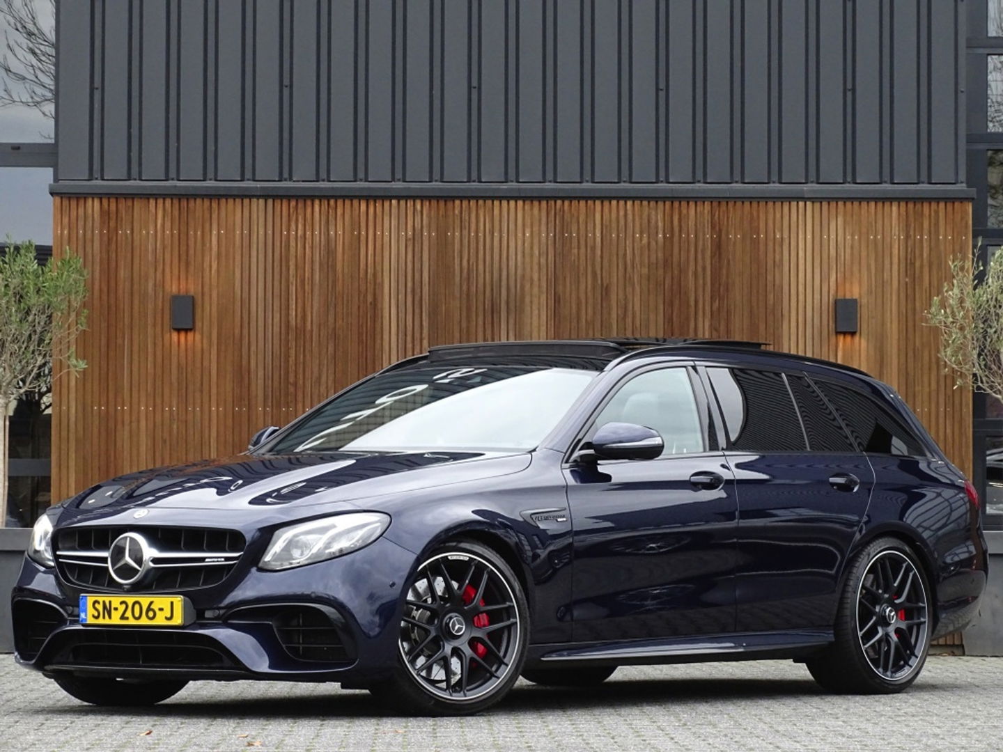 Mercedes-Benz E-Klasse Estate E63s AMG V8 613PK 4-Matic / Carbon / Pano / 360 / Head-Up